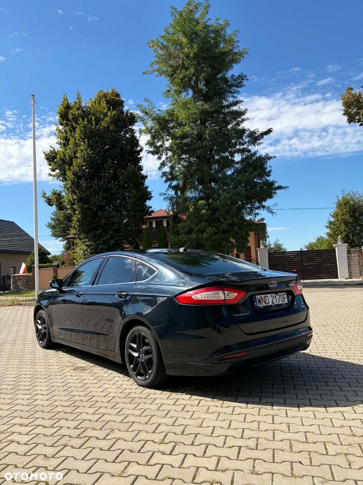 Ford Fusion - 8
