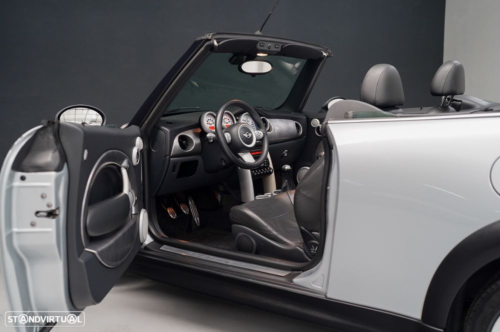 MINI Cabrio Cooper S - 32