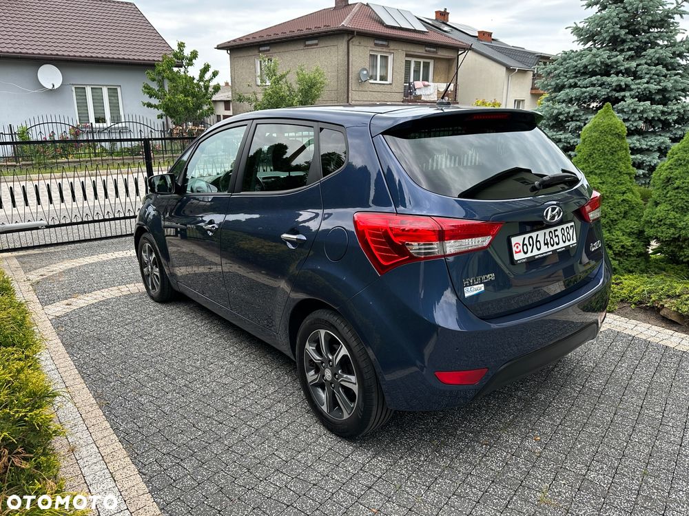 Hyundai ix20 1.4 blue YES Plus - 10