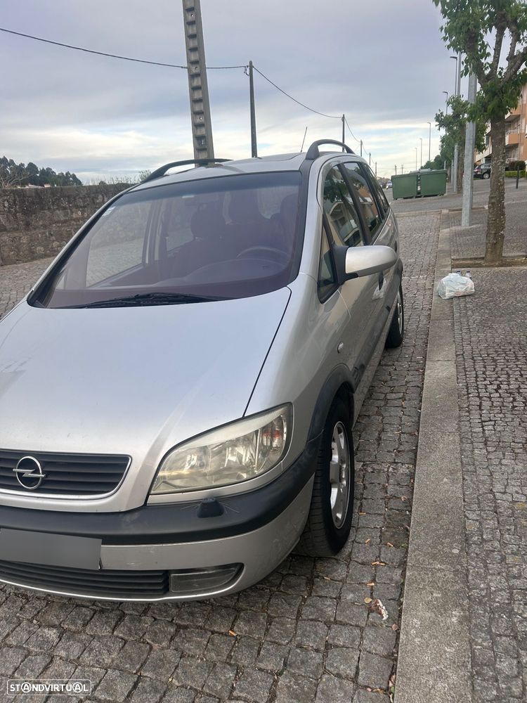 Opel Zafira 1.8 16V Elegance - 2