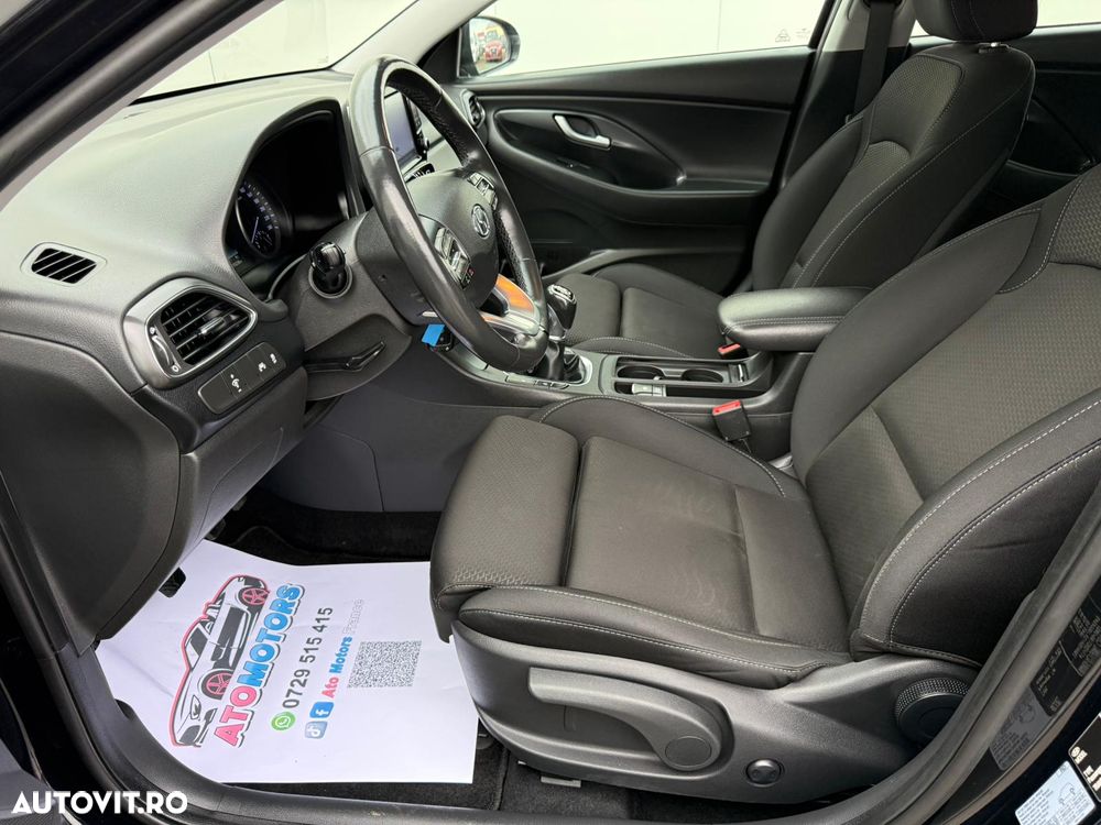 Hyundai i30 1.4 T-GDI Fastback Premium - 10