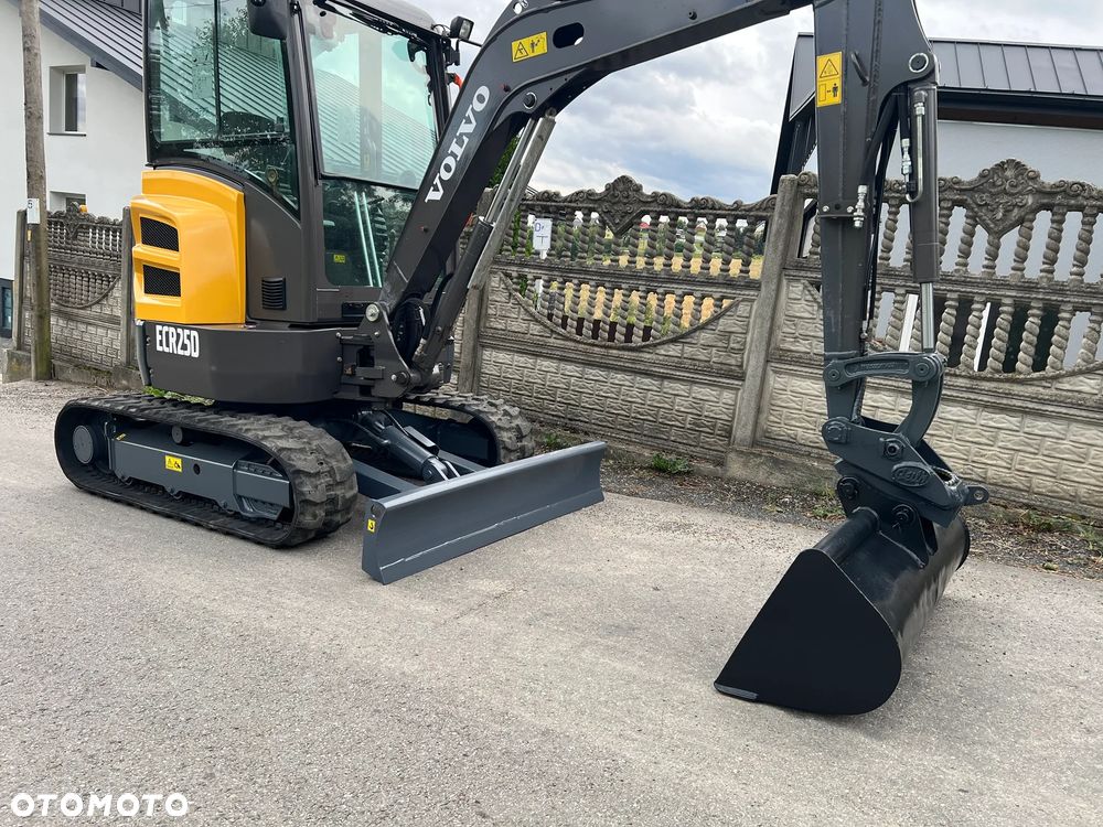 Volvo ECR25D | Minikoparka VOLVO ECR25 | Zerowy Obrys | Mini Koparka 3 Tony |Waga 2,5 Tony | Tylko 2700 MTG | Sprowadzona | Stan IDEALNY | - 17