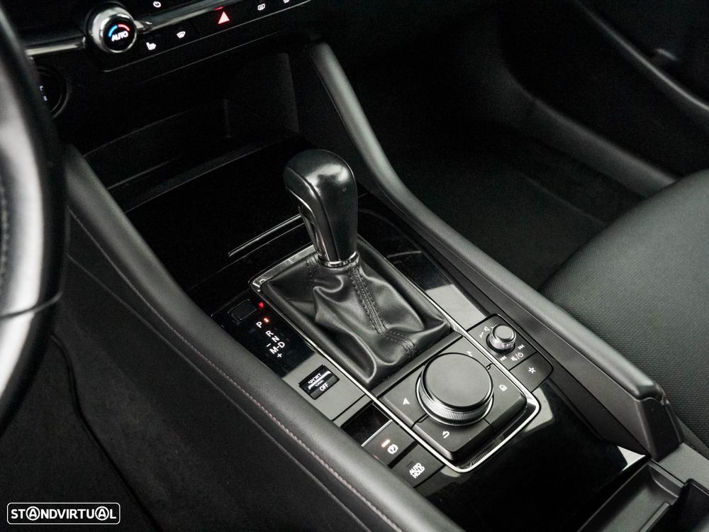Mazda 3 2.0 e-Skyactiv-G Homura AT - 24