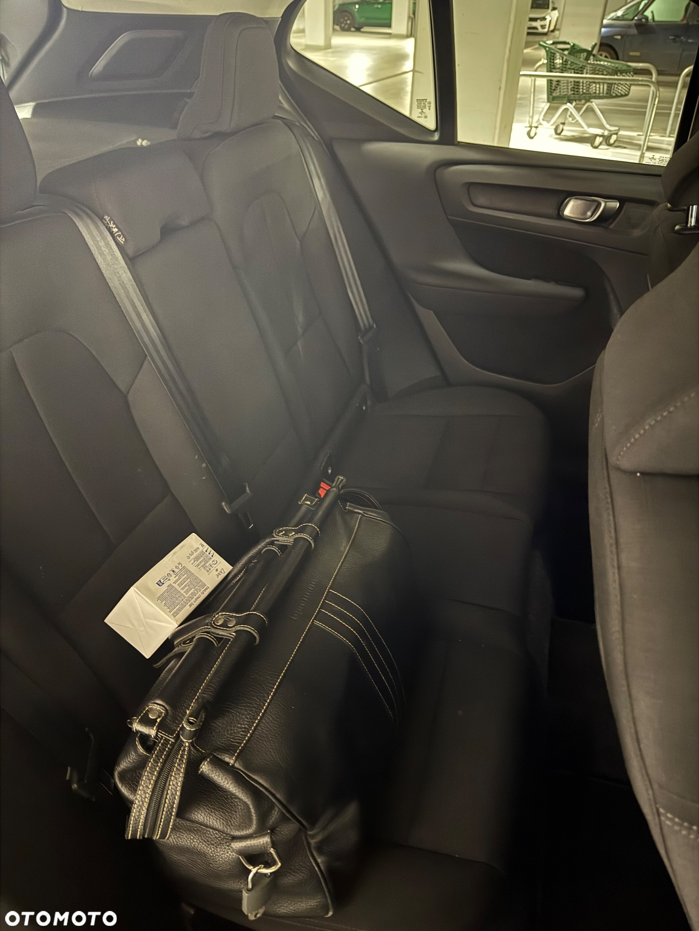 Volvo XC 40 T3 Momentum - 12