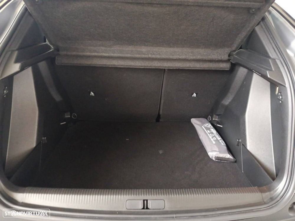 Peugeot 2008 1.2 PureTech Style - 6