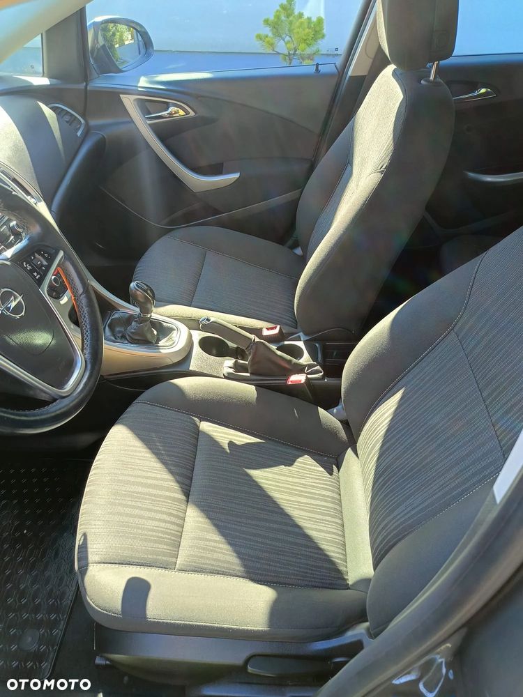 Opel Astra 1.4 T Cosmo - 7