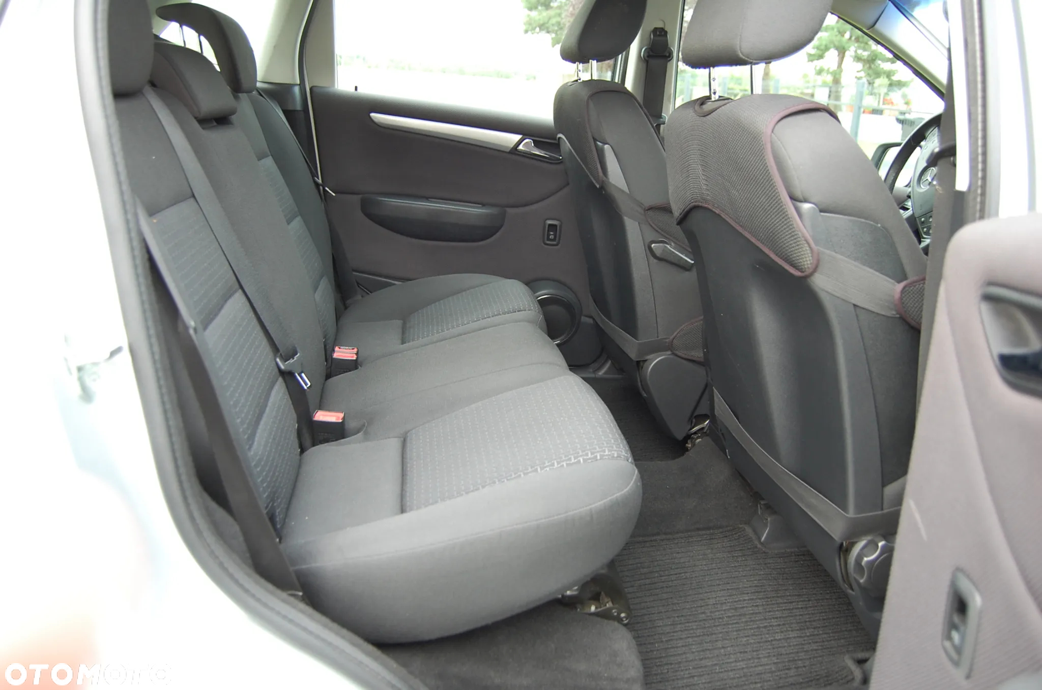 Mercedes-Benz Klasa B 180 BlueEffICIENCY - 13