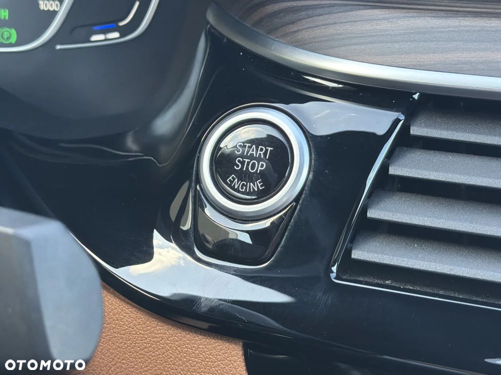 BMW Seria 5 520d xDrive M Sport sport - 25