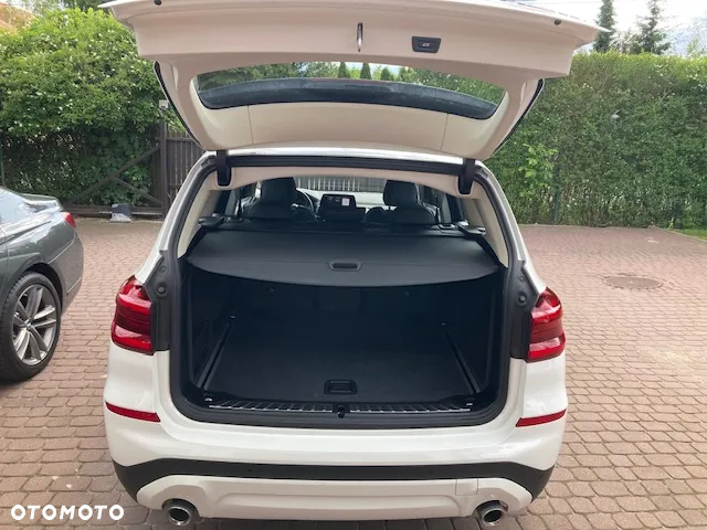 BMW X3 xDrive20i Advantage sport - 13