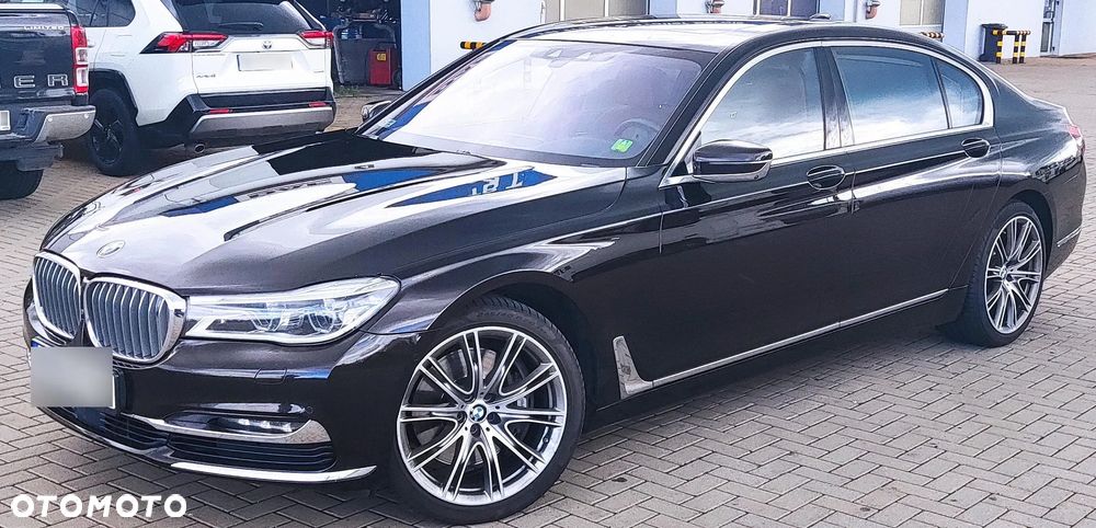 BMW Seria 7 750Li xDrive - 1