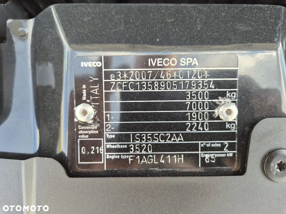 Iveco Daily | 35S12 | HI-MATIC Automat | Nagwigacja | Skrzynka | Niski Przebieg | Ideał - 17