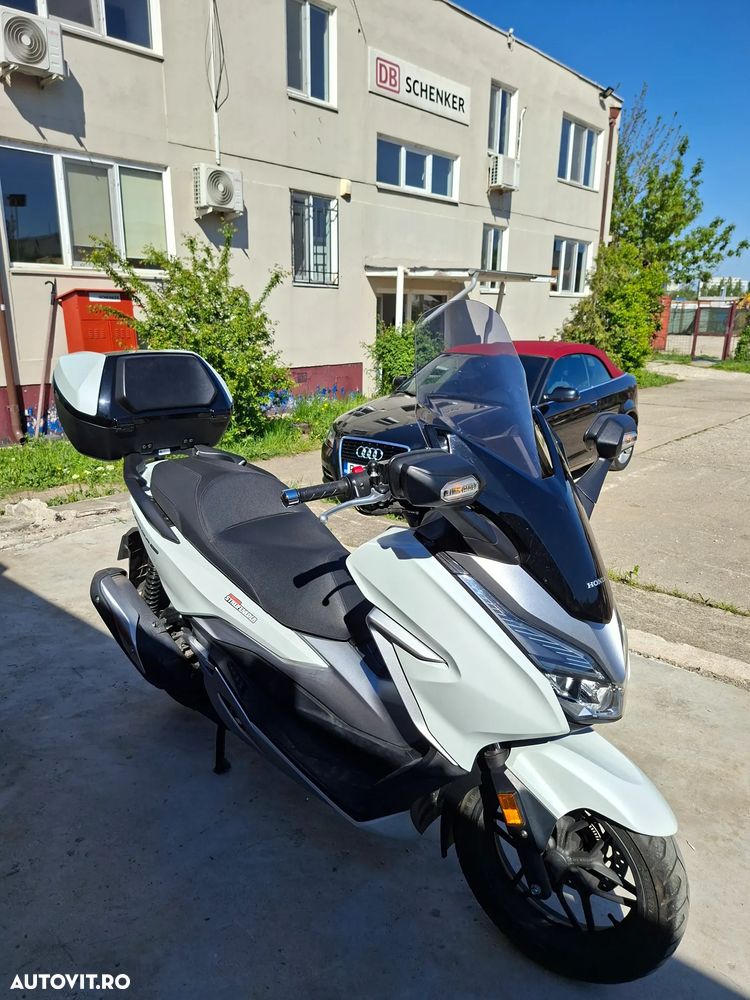 Honda NSS 300 Forza Limited Edition - 2