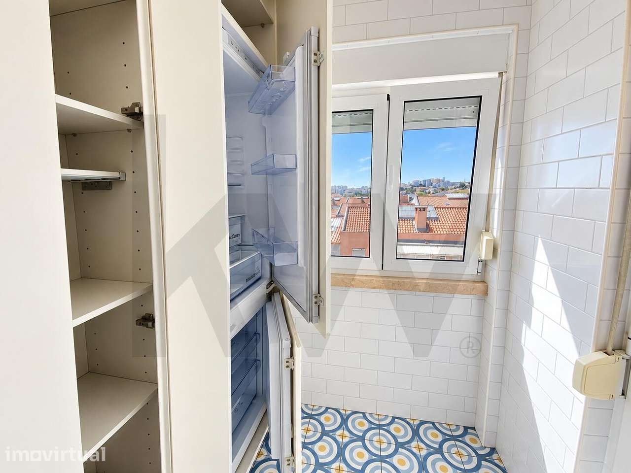 T2 Remodelado com 2 Varandas | Rua 9 de Abril – Amadora - Grande imagem: 4/26