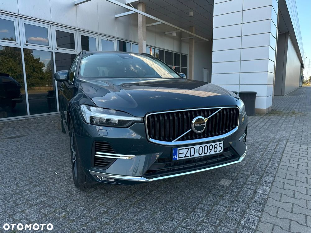 Volvo XC 60 B5 B AWD Geartronic Momentum Pro - 1
