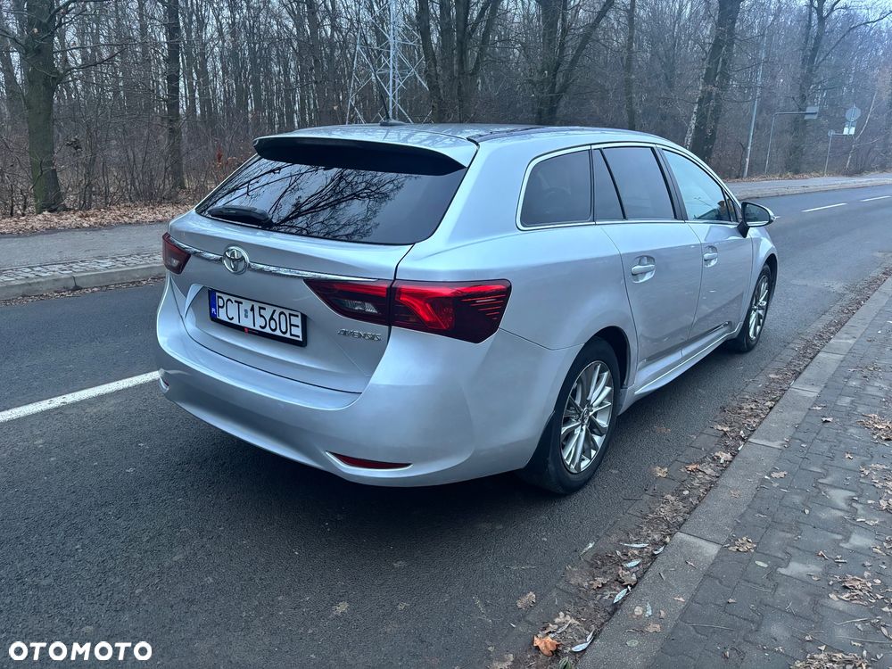 Toyota Avensis Touring Sports 1.8 Multidrive S Comfort - 14