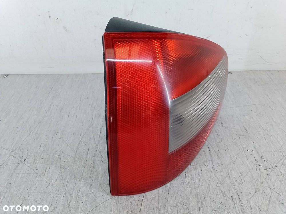 LAMPA TYLNA LEWA AUDI A3 8L 8L0945095B 1.9 TDI - 5