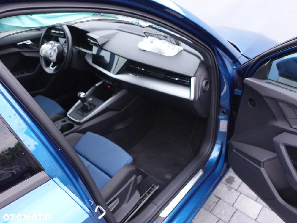 Audi A3 Sportback 30 TFSI advanced - 10