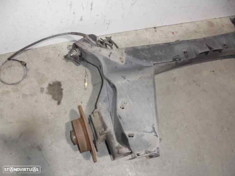 CHARRIOT TRASEIRO RENAULT MEGANE II COUPÉ-CABRIOLET 2005 -7701478436 - 3