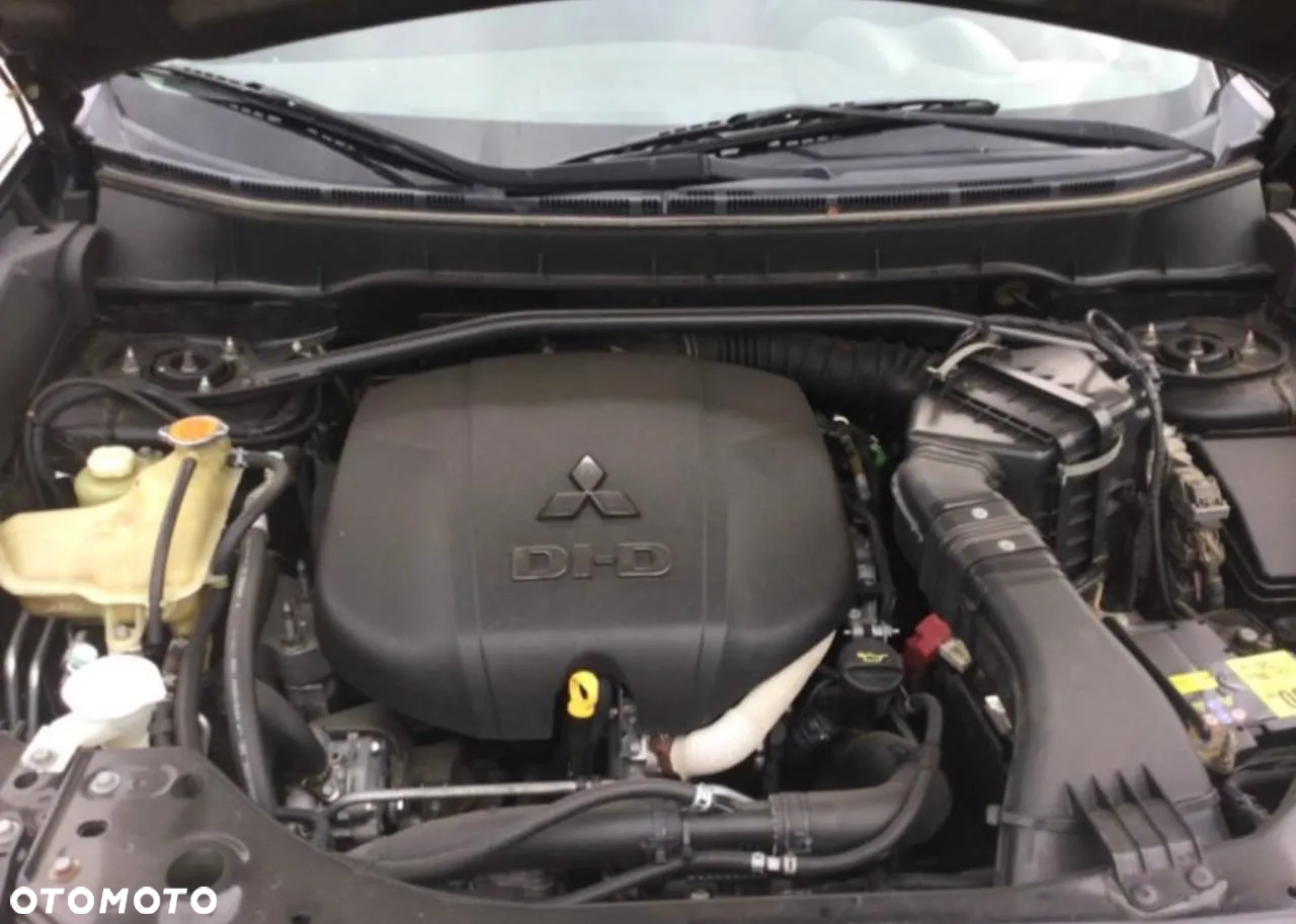 Mitsubishi Outlander 2.2 DI-D 4WD Instyle - 15