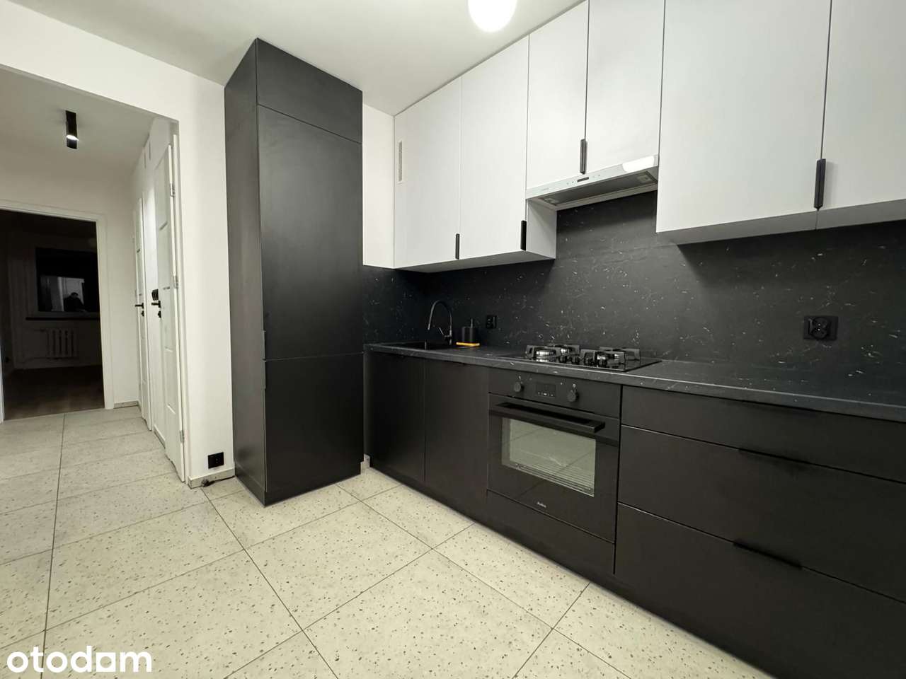 Mieszkanie po remoncie - 3 pokoje plus oddz. kuchnia - balkon