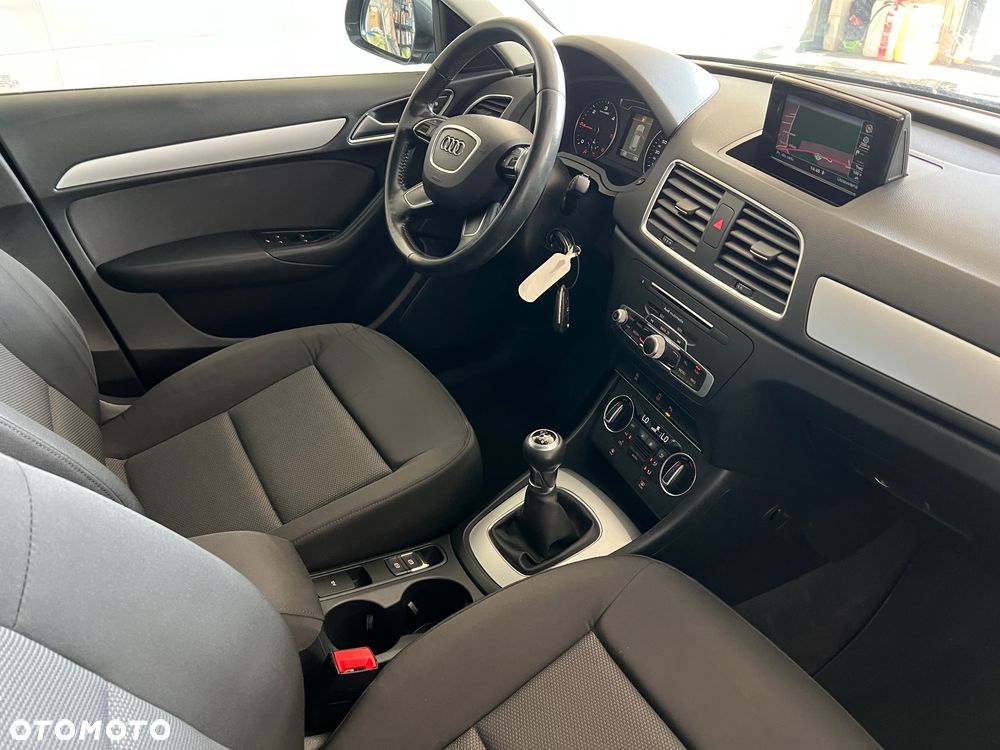 Audi Q3 - 23