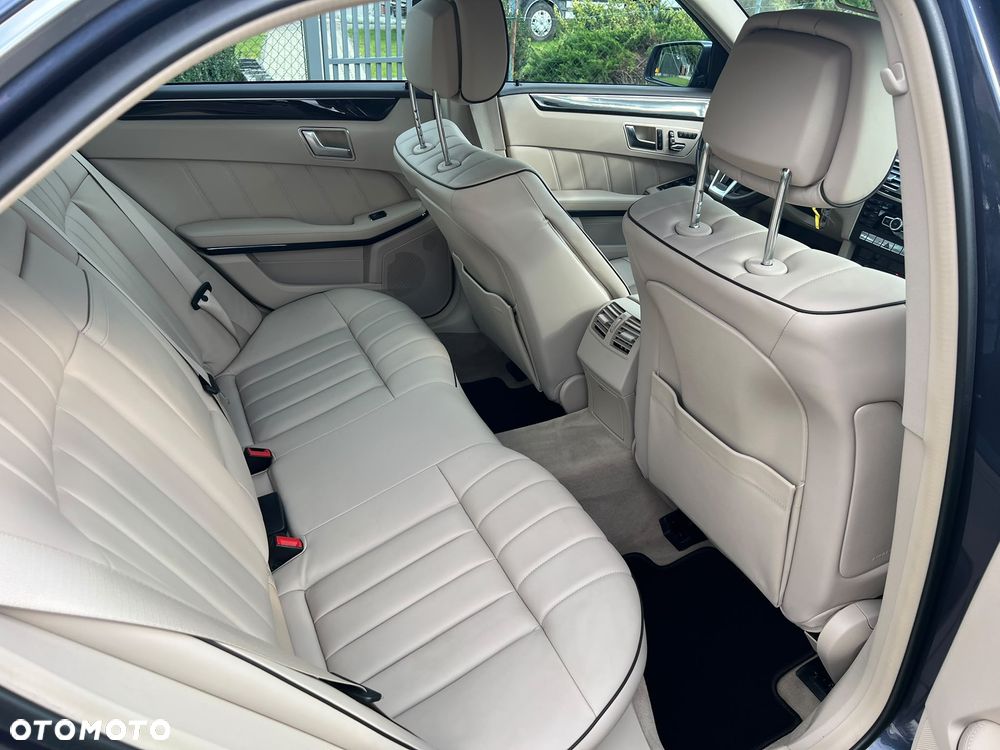 Mercedes-Benz Klasa E 400 7G-TRONIC Avantgarde - 36