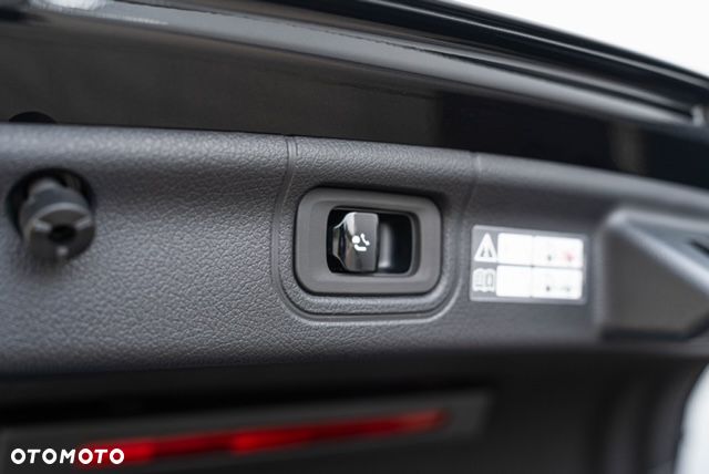 Mercedes-Benz Klasa C 300 d mHEV 4-Matic AMG - 31