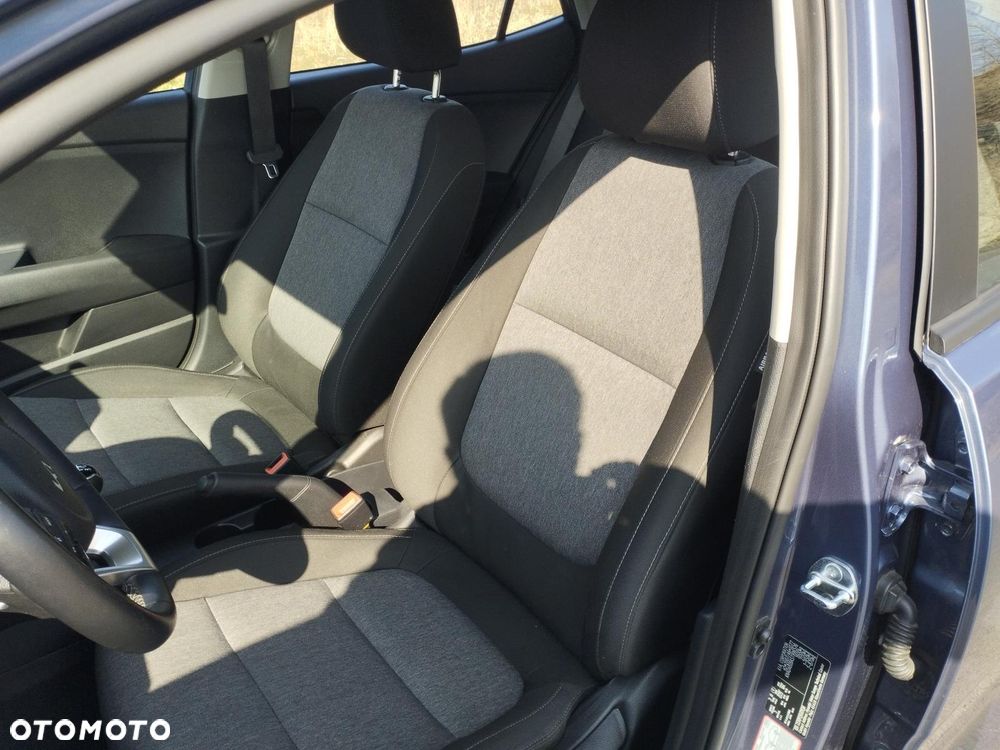 Kia Stonic 1.2 M - 11