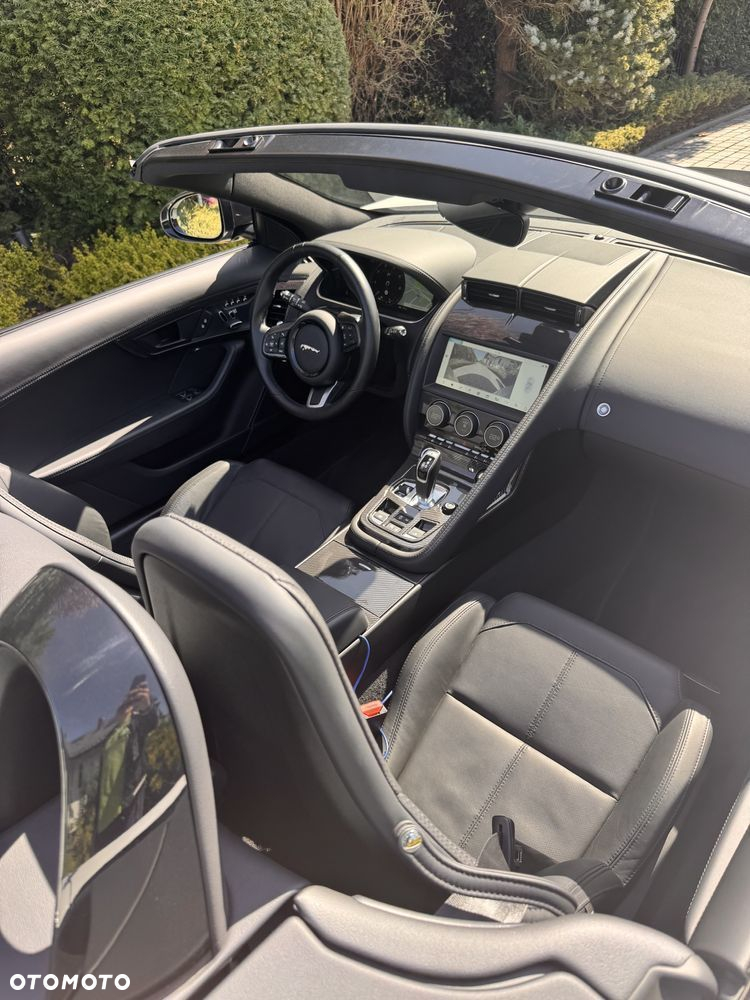 Jaguar F-Type 2.0 Turbo R-Dynamic - 22