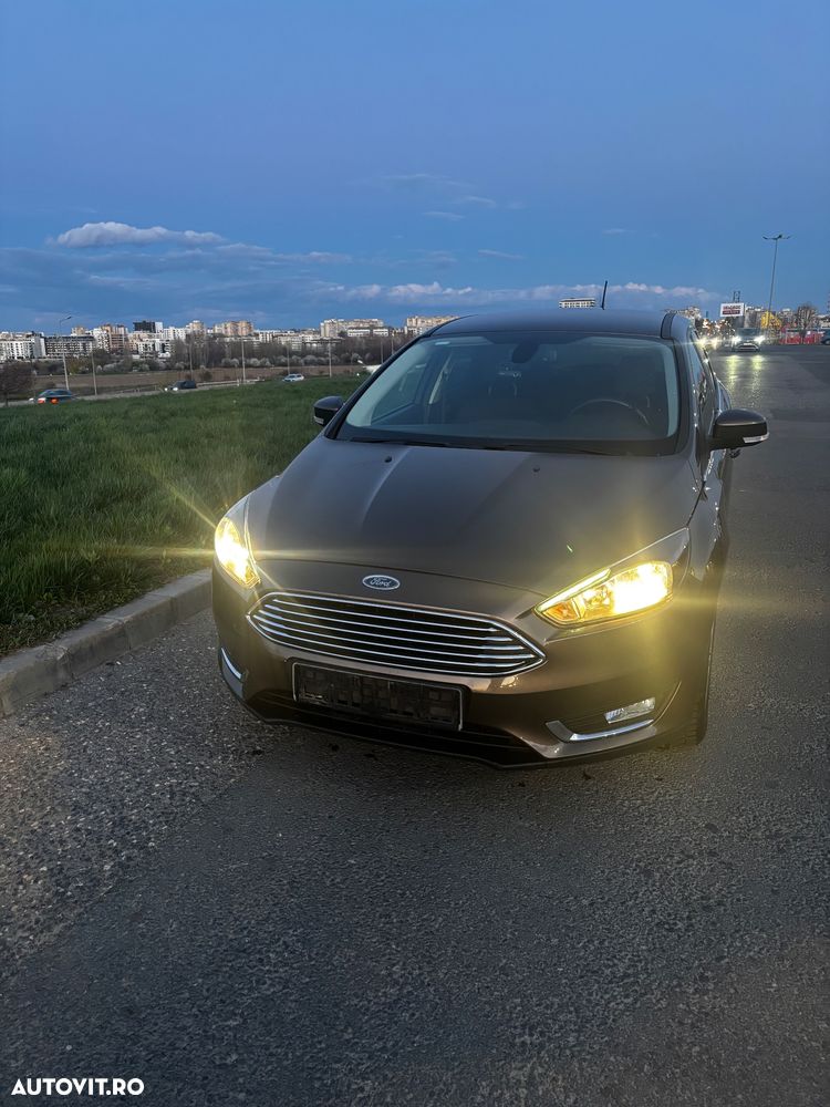Ford Focus 1.0 EcoBoost Titanium - 4