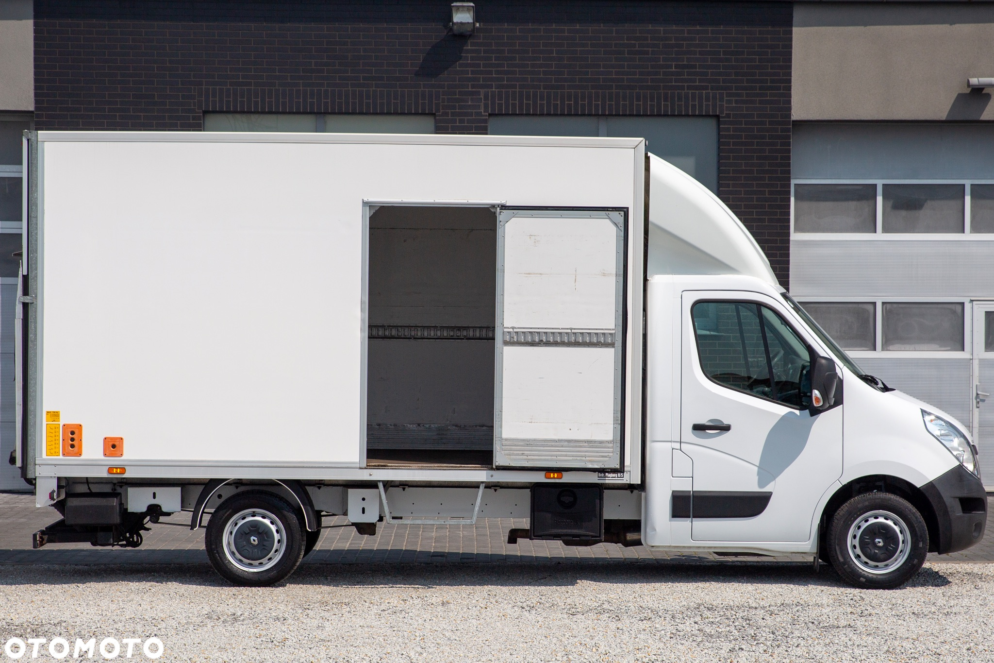 Renault Master 2.3 KONTENER + WINDA *Silnik 1-Turbo* - 4
