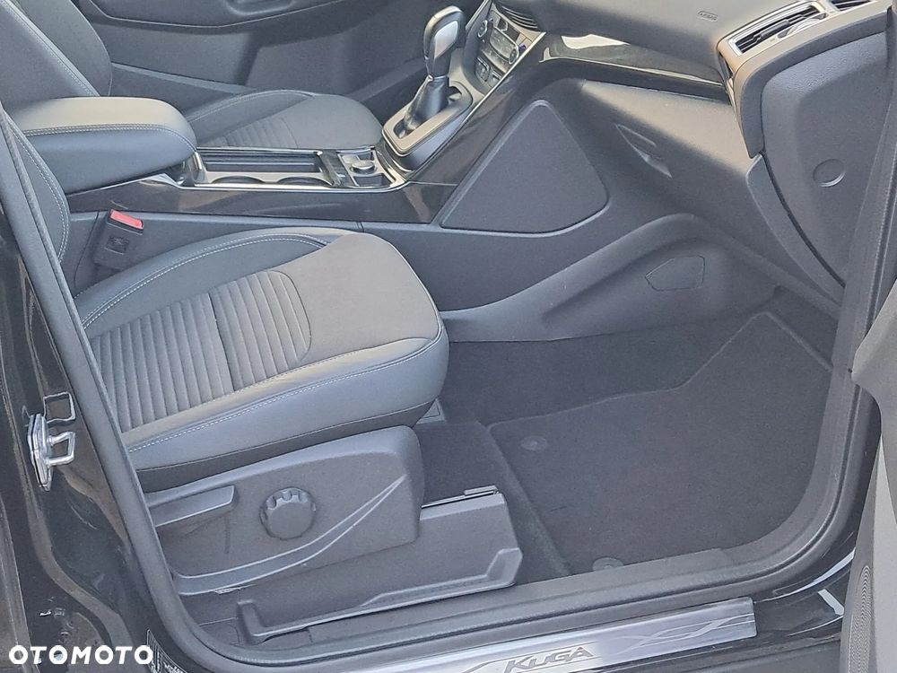 Ford Kuga 2.0 TDCi 4WD Titanium - 6