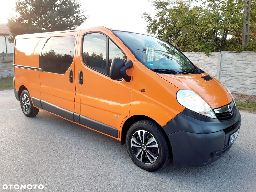 Opel Vivaro - 2