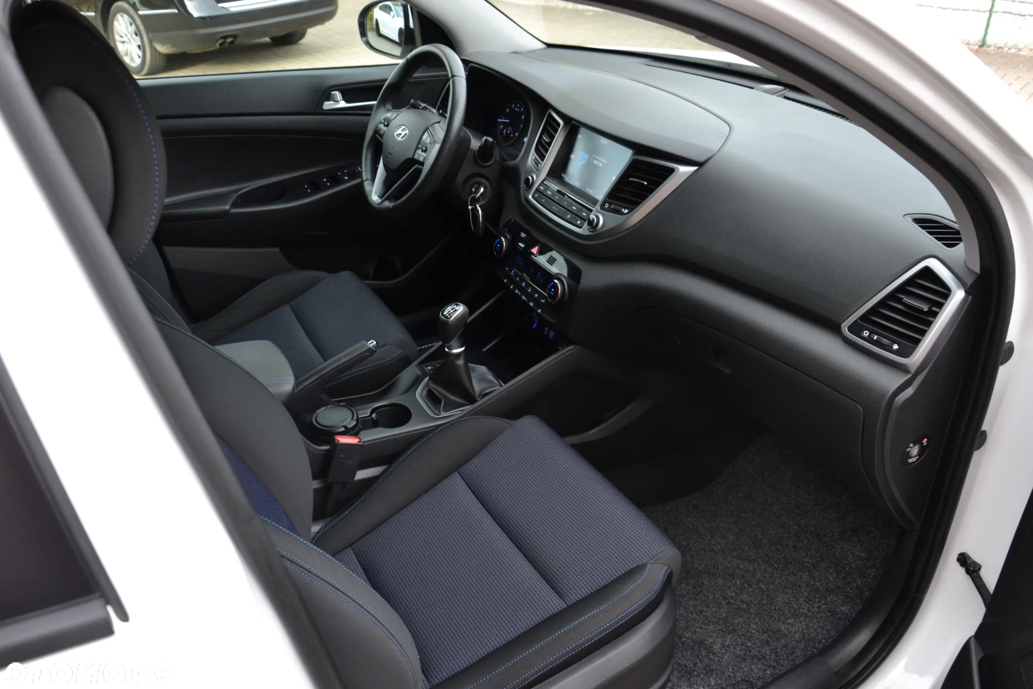 Hyundai Tucson 1.6 GDi 2WD Pure - 30