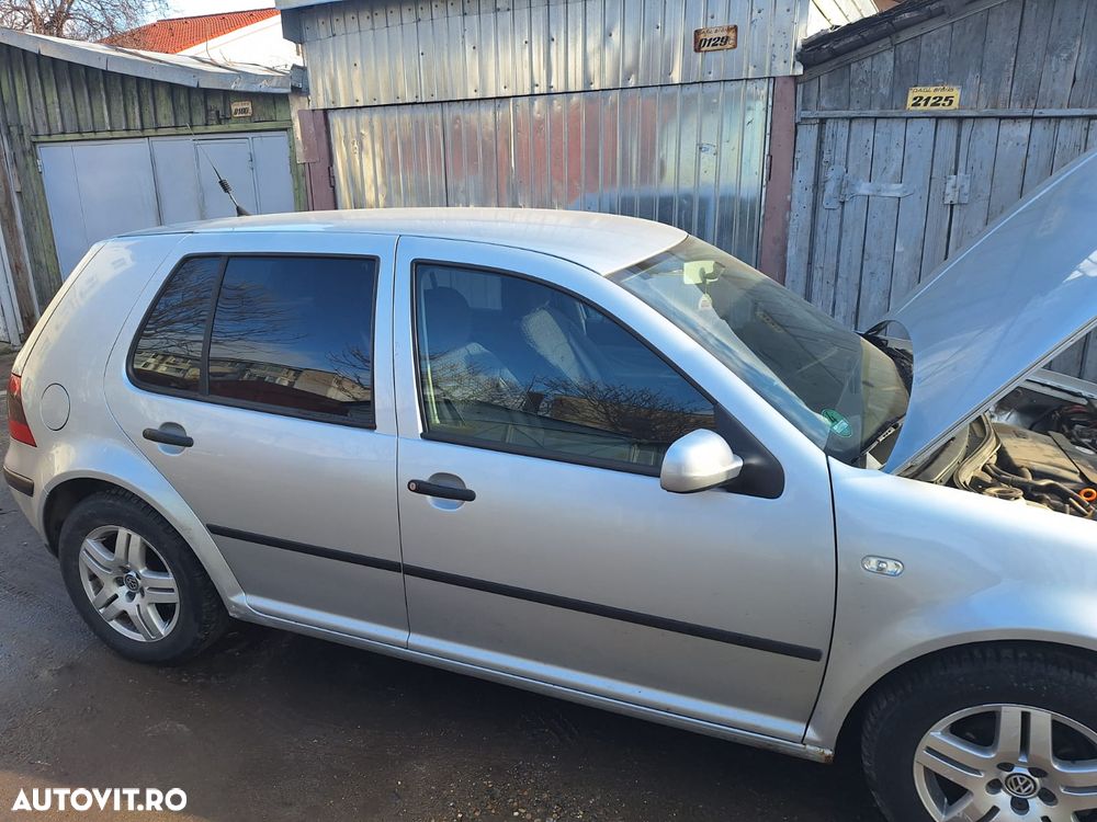 Volkswagen Golf 1.4 - 2