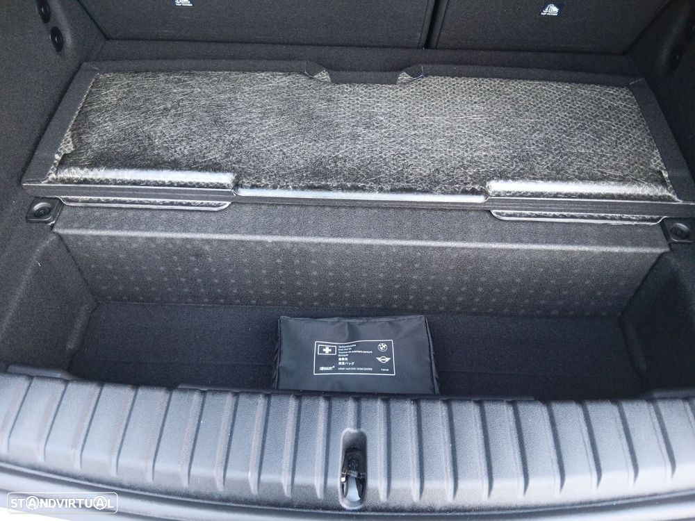 BMW 120 Pack Desportivo M - 26