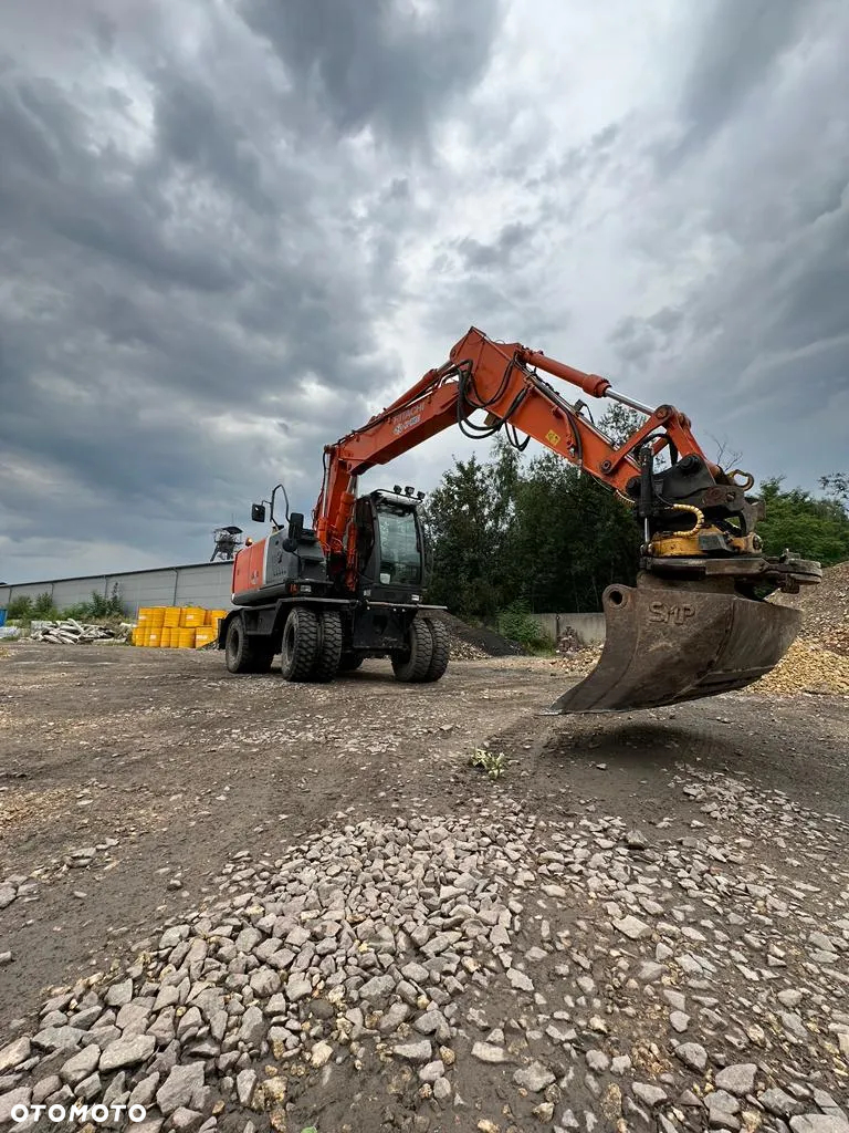Hitachi ZX140 - 7