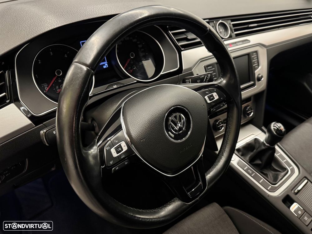 VW Passat Variant 1.6 TDI Confortline - 10