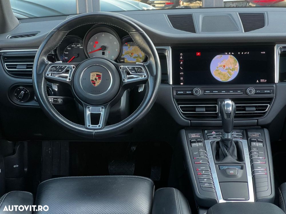 Porsche Macan - 9