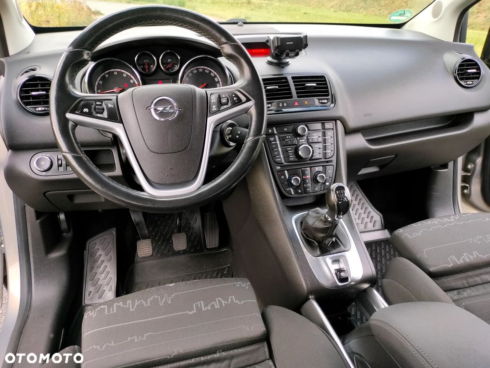 Opel Meriva 1.4 Cosmo - 27