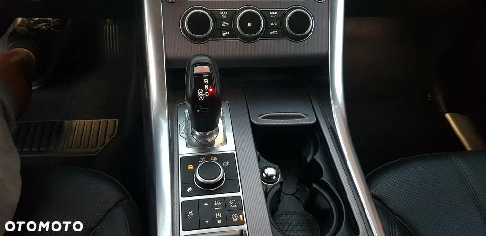 Land Rover Range Rover Sport D250 (SDV6) HSE - 28