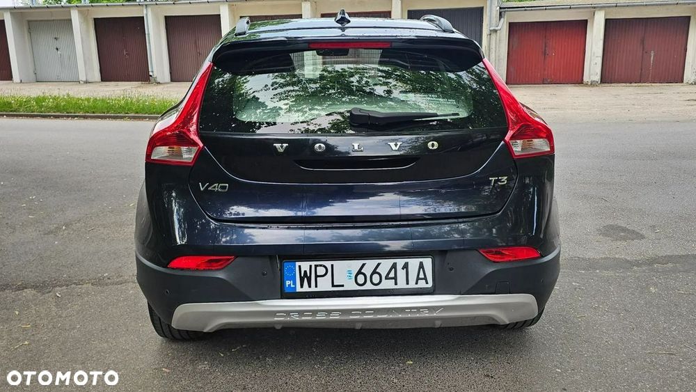 Volvo V40 Cross Country D2 Summum - 34