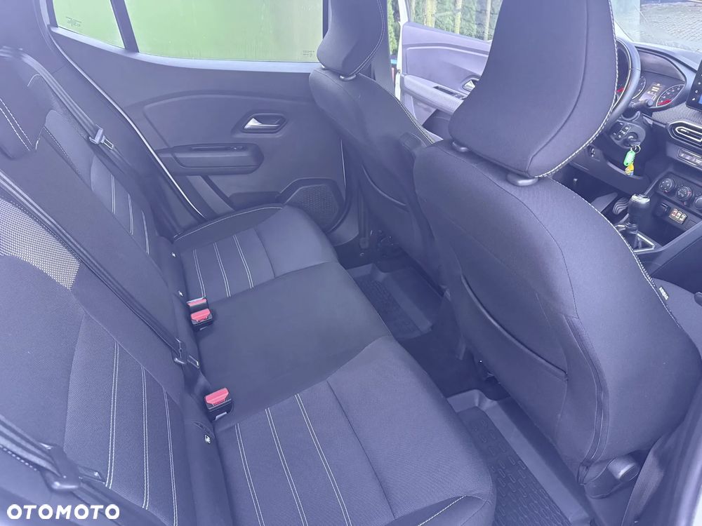 Dacia Sandero 1.0 TCe Laureate S&S - 4