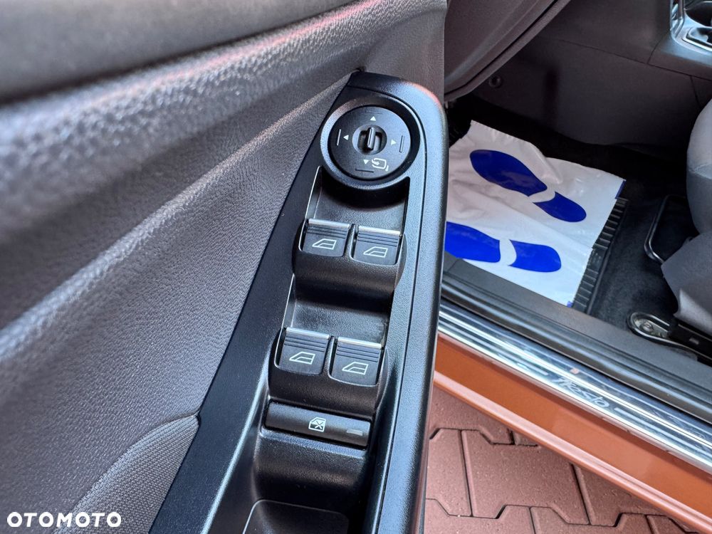 Ford Fiesta 1.25 Titanium EU5 - 20