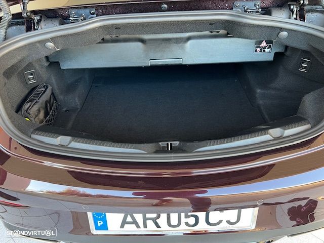 Mercedes-Benz E 200 AMG Line - 8