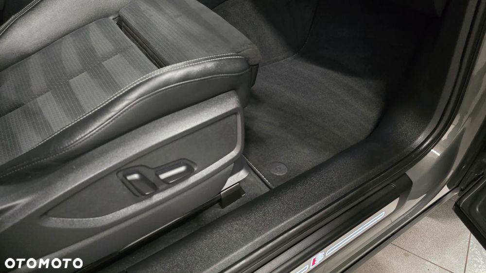 Audi Q5 TDI quattro 150 kW S tronic edition one magnesiumgrau - 19