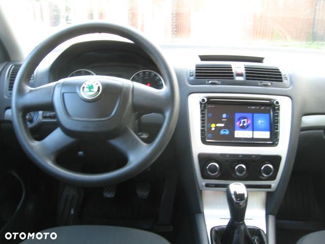 Skoda Octavia 1.4 TSI Ambiente - 11
