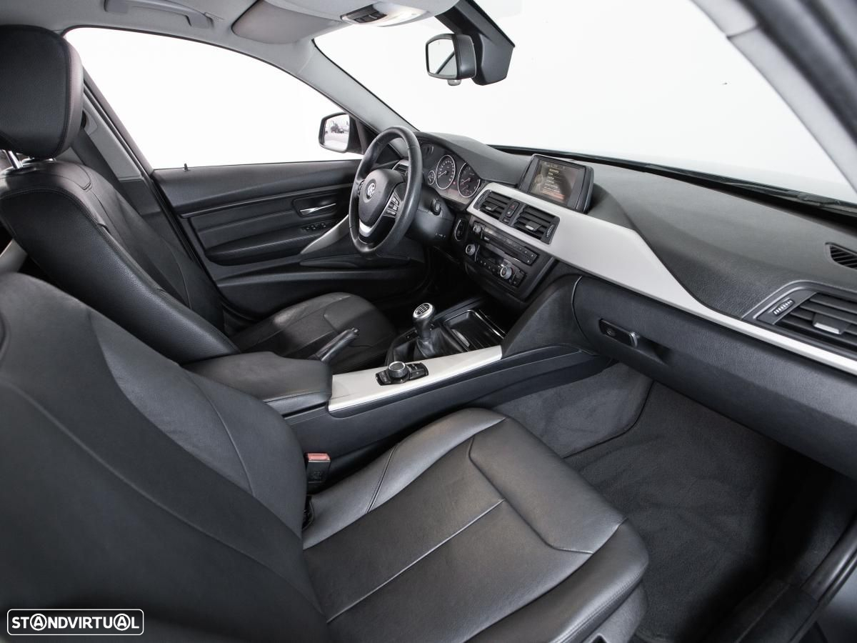 BMW 318 - 12