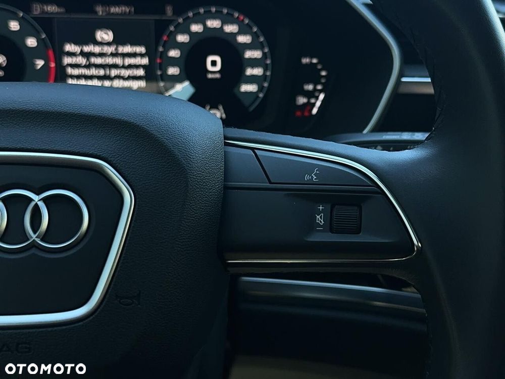Audi Q3 Sportback - 11