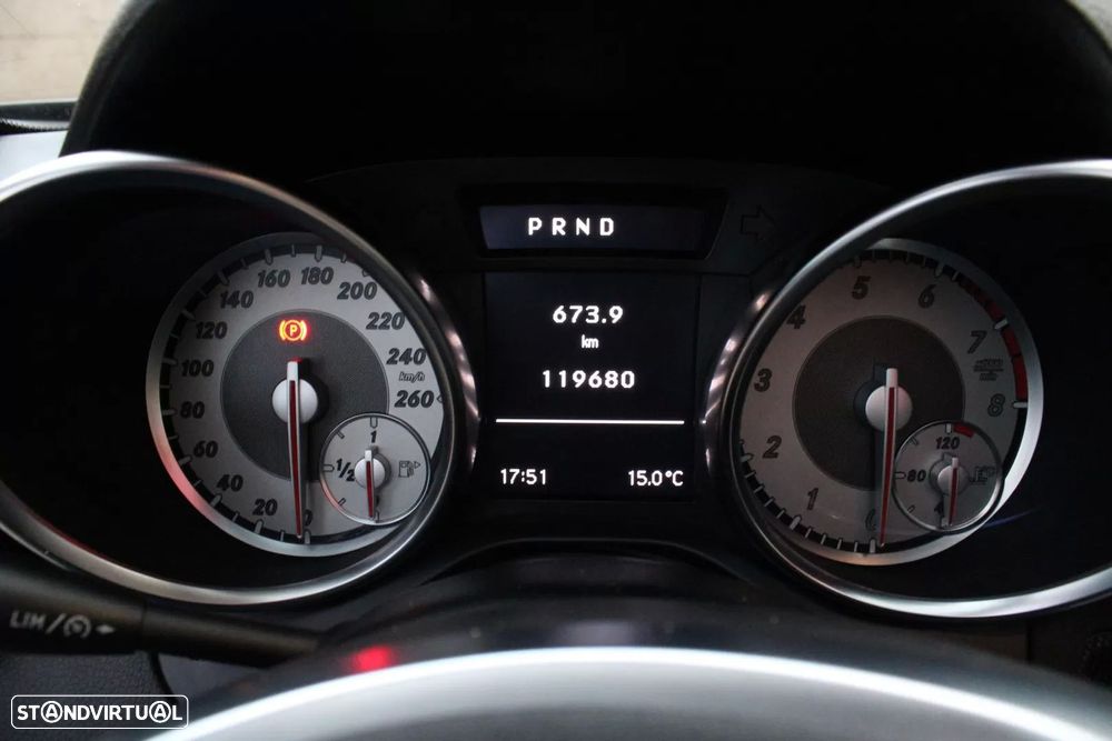 Mercedes-Benz SLK 200 (BlueEFFICIENCY) 7G-TRONIC - 9